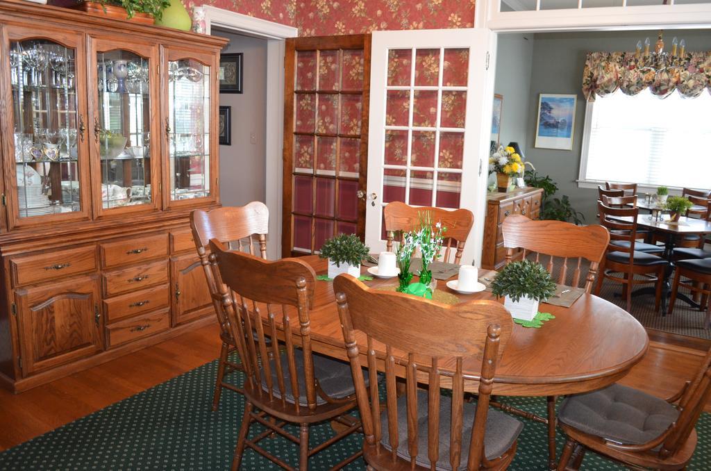 The Collins House Inn Marion Екстериор снимка
