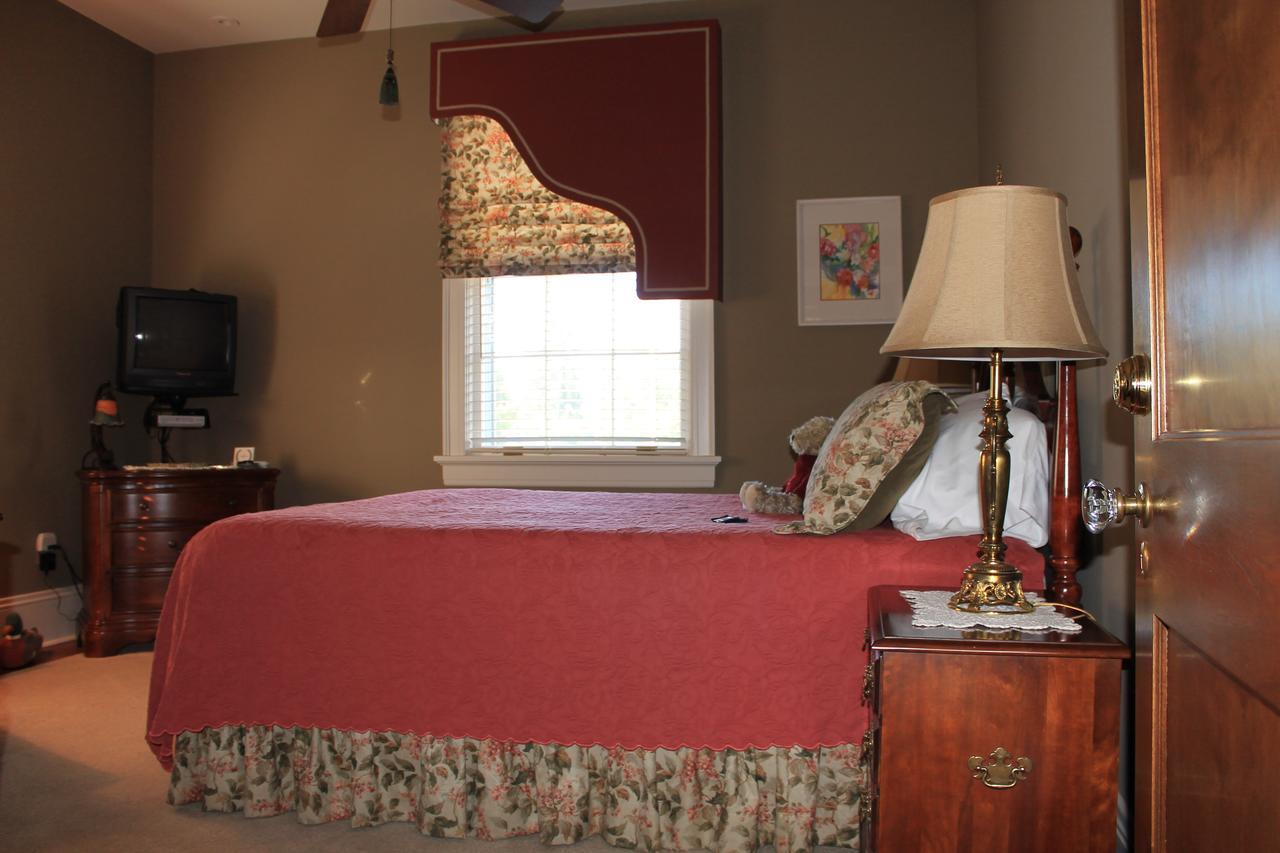 The Collins House Inn Marion Екстериор снимка