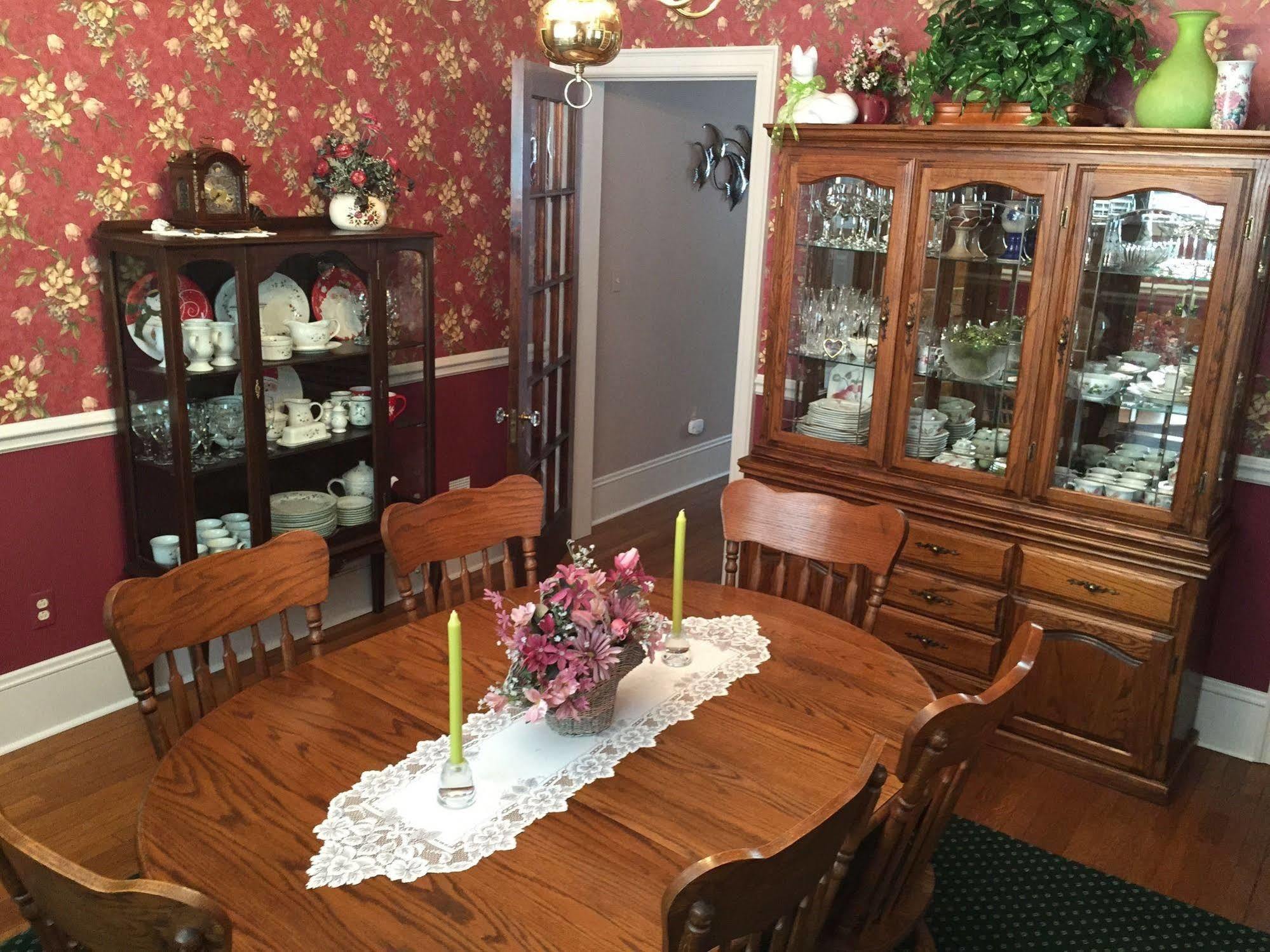 The Collins House Inn Marion Екстериор снимка