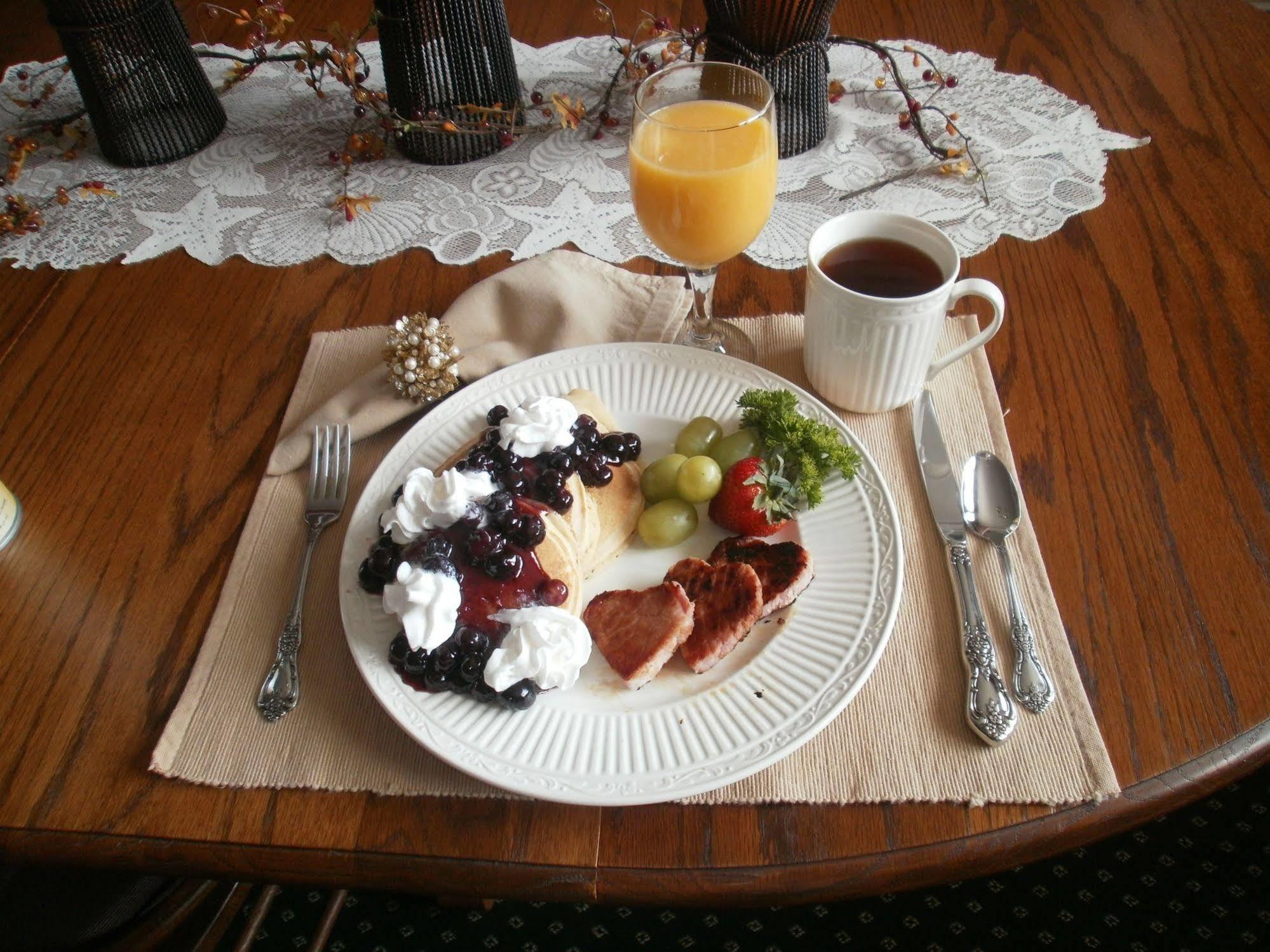 The Collins House Inn Marion Екстериор снимка